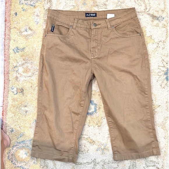Armani Jeans,32, Khaki Color Men’s Shorts, Excellent Condition, Easily Unisex - Picture 5 of 13